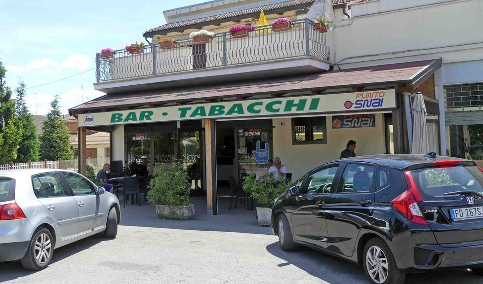 Vigilante denunciato per gli spari in aria  