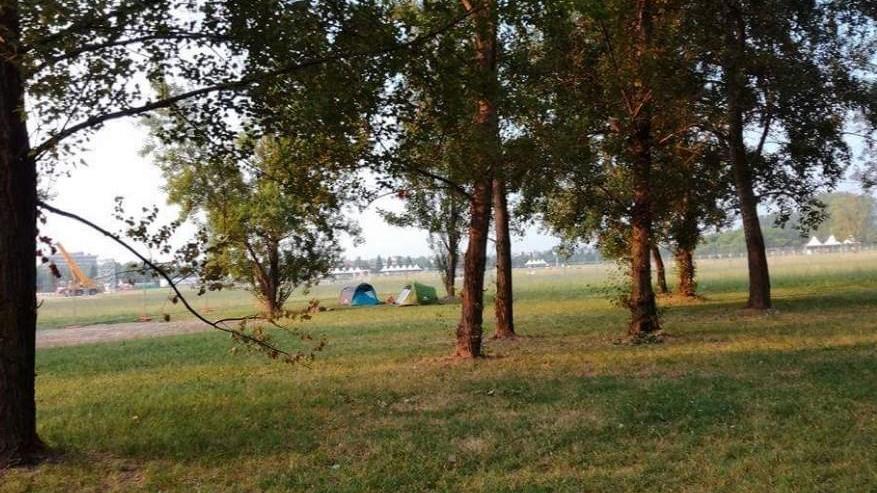 Modena Park, allontanati i primi fans accampati con tenda