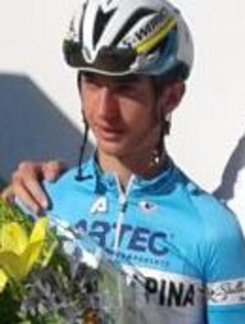 Rosignoli insegue, allunga e vince in solitaria ad Albinea