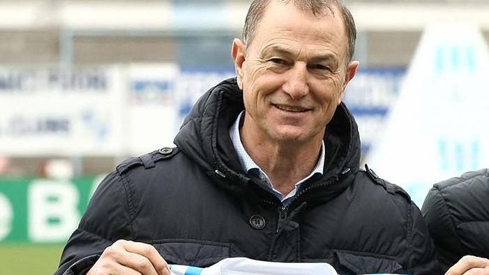de biasi lascia l’albania