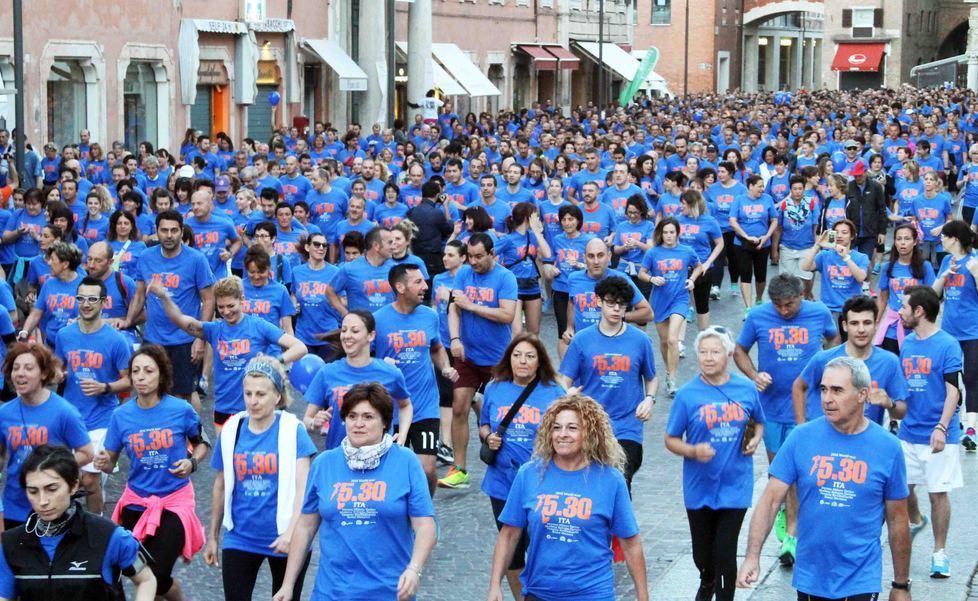 "Run 5.30", i podisti invadono la città