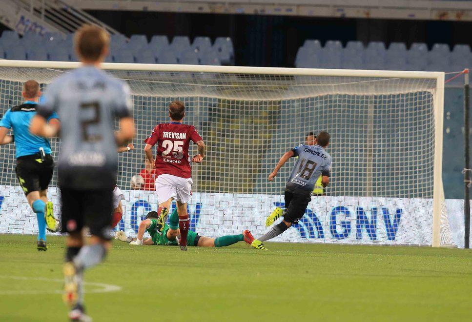 Calcio Lega Pro, due gol di Gonzalez infrangono il sogno della Reggiana   