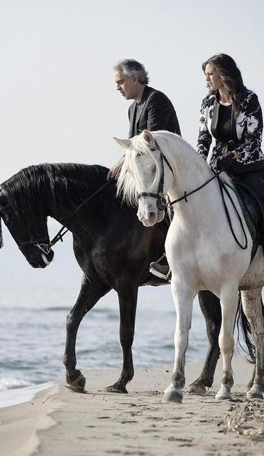 Duecento vip in Versilia per inaugurare il bagno di Andrea Bocelli  