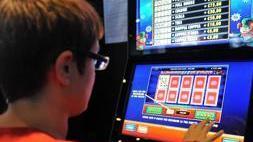 Slot e scommesse vietate vicino a scuole e chiese