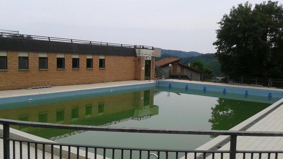 Deserto il bando per la piscina