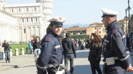Bus turistici: pesanti sanzioni a due mezzi