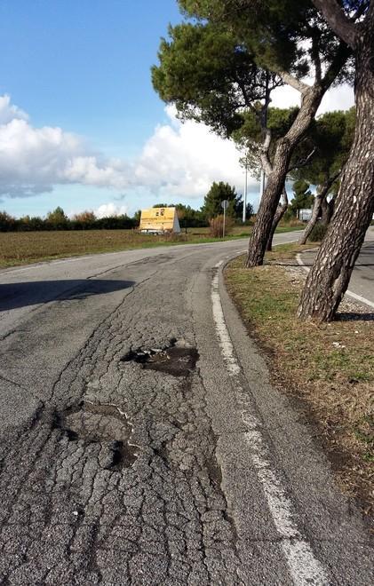 Si asfalta dalle Spianate a via Dante 