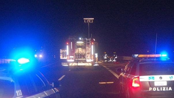 Urtato da camion sull’A13 operaio finisce al Sant’Anna