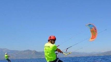 Il giro della Sardegna in kite è arrivato a metà percorso