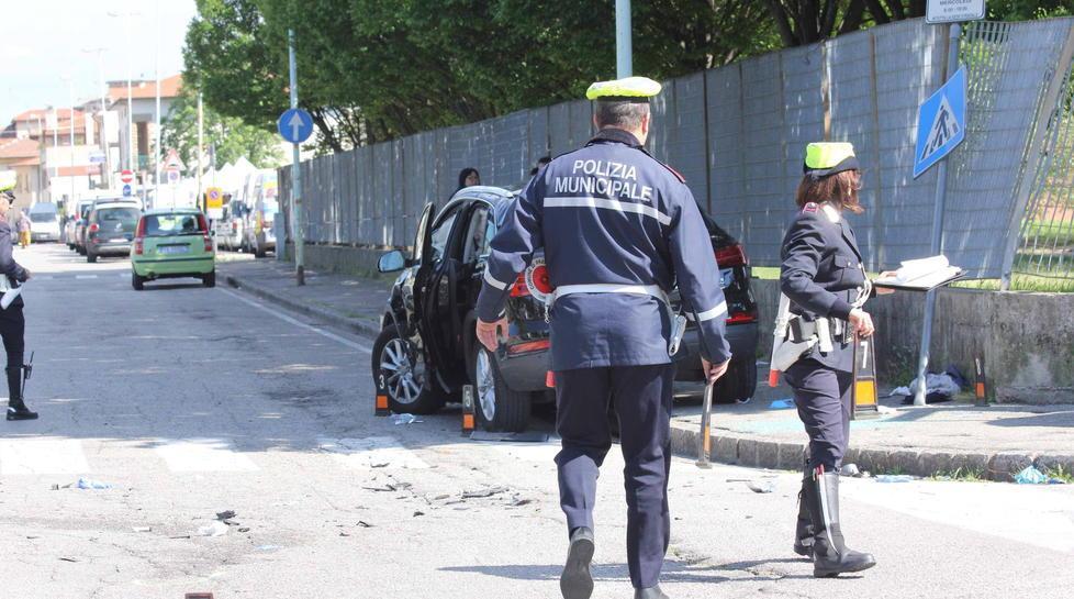 Sarà più sicuro l’incrocio di via Picasso 