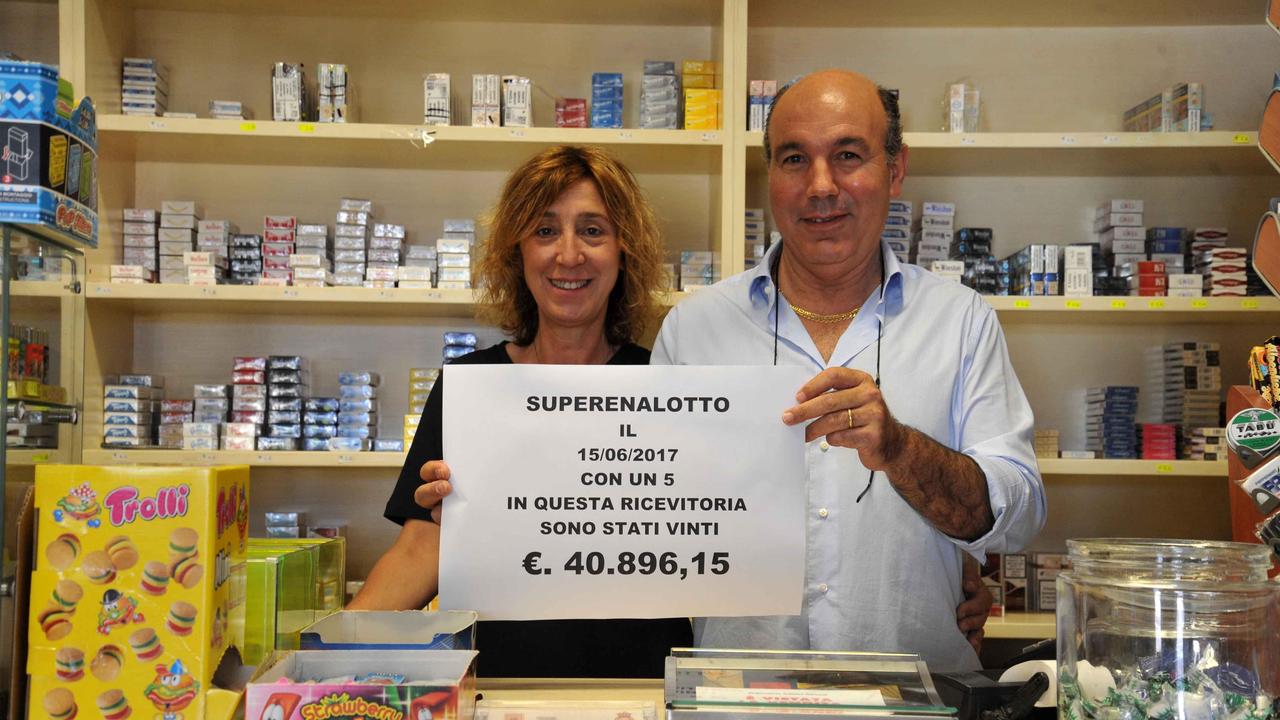 I titolari dela ricevitoria: Francesca Fadda e Antonello Selloni