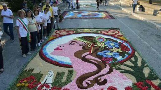 Arriva l’Infiorata, occhio ai divieti di sosta