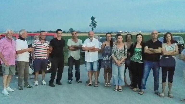 Cittadini prigionieri per la chiusura del ponte