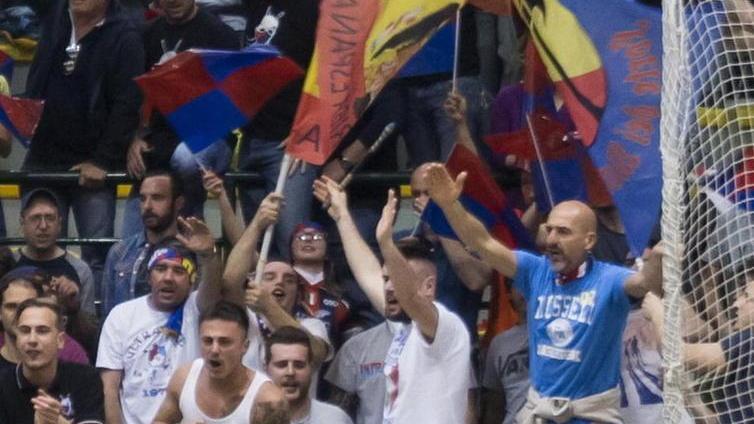 Sei autobus di tifosi in partenza per Lodi