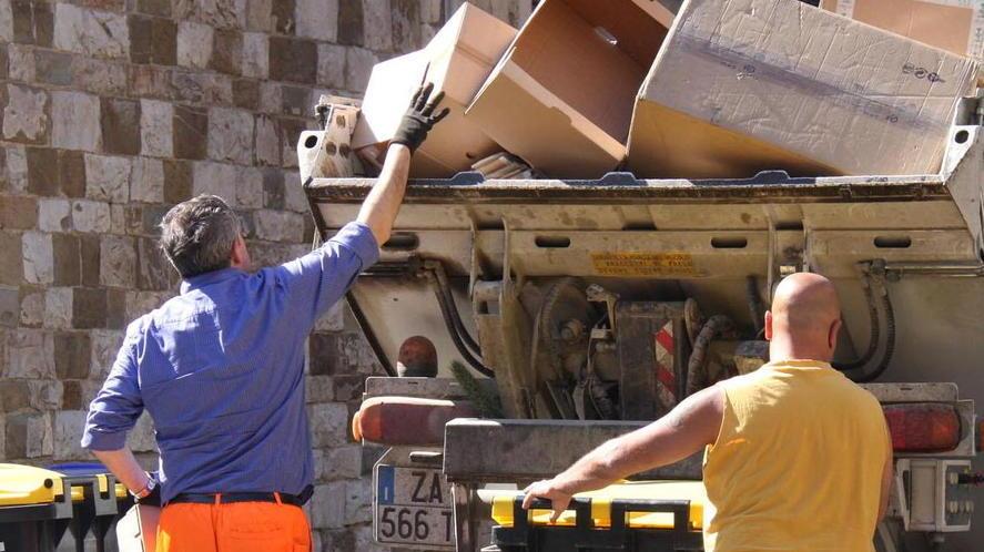Isole minori, stati generali per la raccolta differenziata