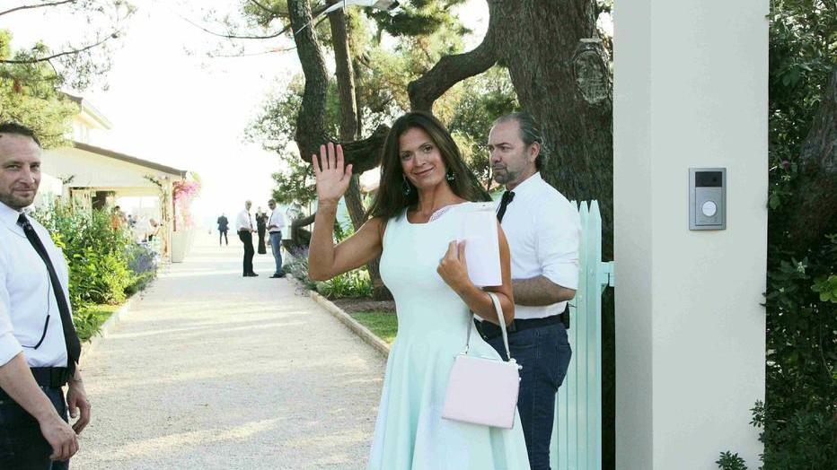 Tony Renis, Nek e tanti vip al party sulla spiaggia di Bocelli