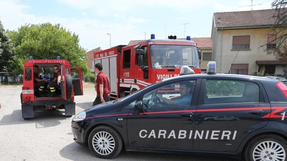Fugge da casa, 13enne dorme al parco