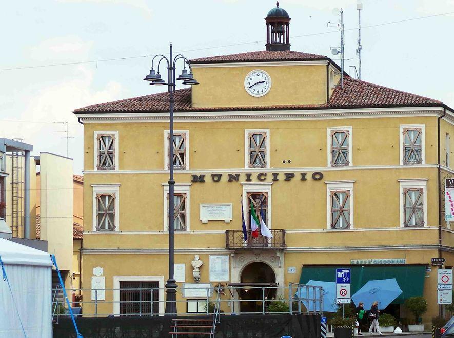 «Vengo armato in municipio» 