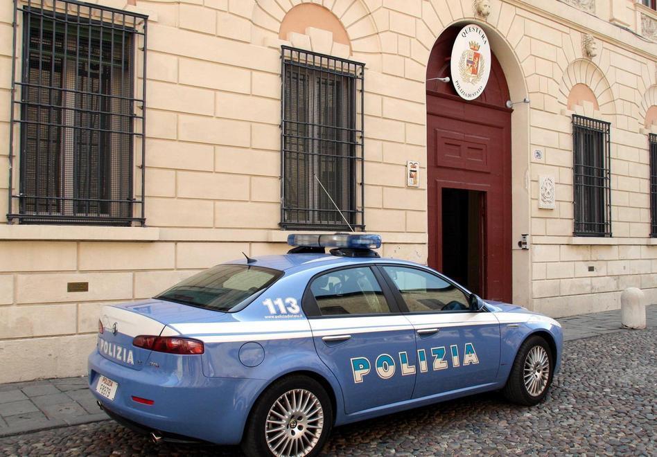 «Sono stato aggredito in casa»