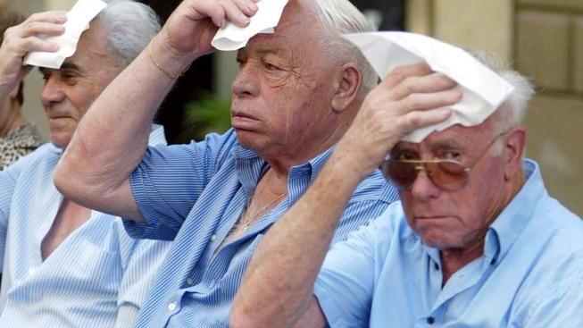 Cgil: «Segnalare situazioni critiche o casi pericolosi»
