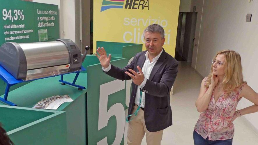 Nuova raccolta dei rifiuti In aiuto c’è l’eco sportello