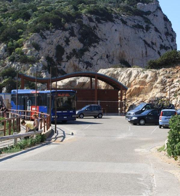 «A Capo Caccia con i bus navetta» 
