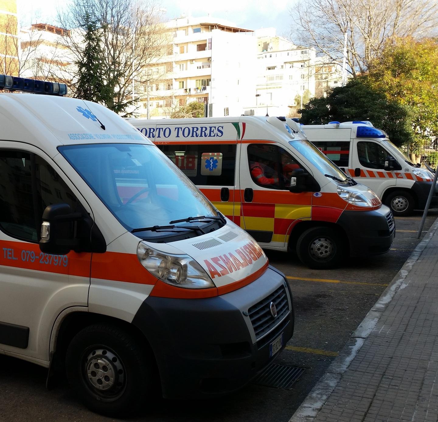 Le ambulanze di nuovo in servizio, è tregua con l’Aou 