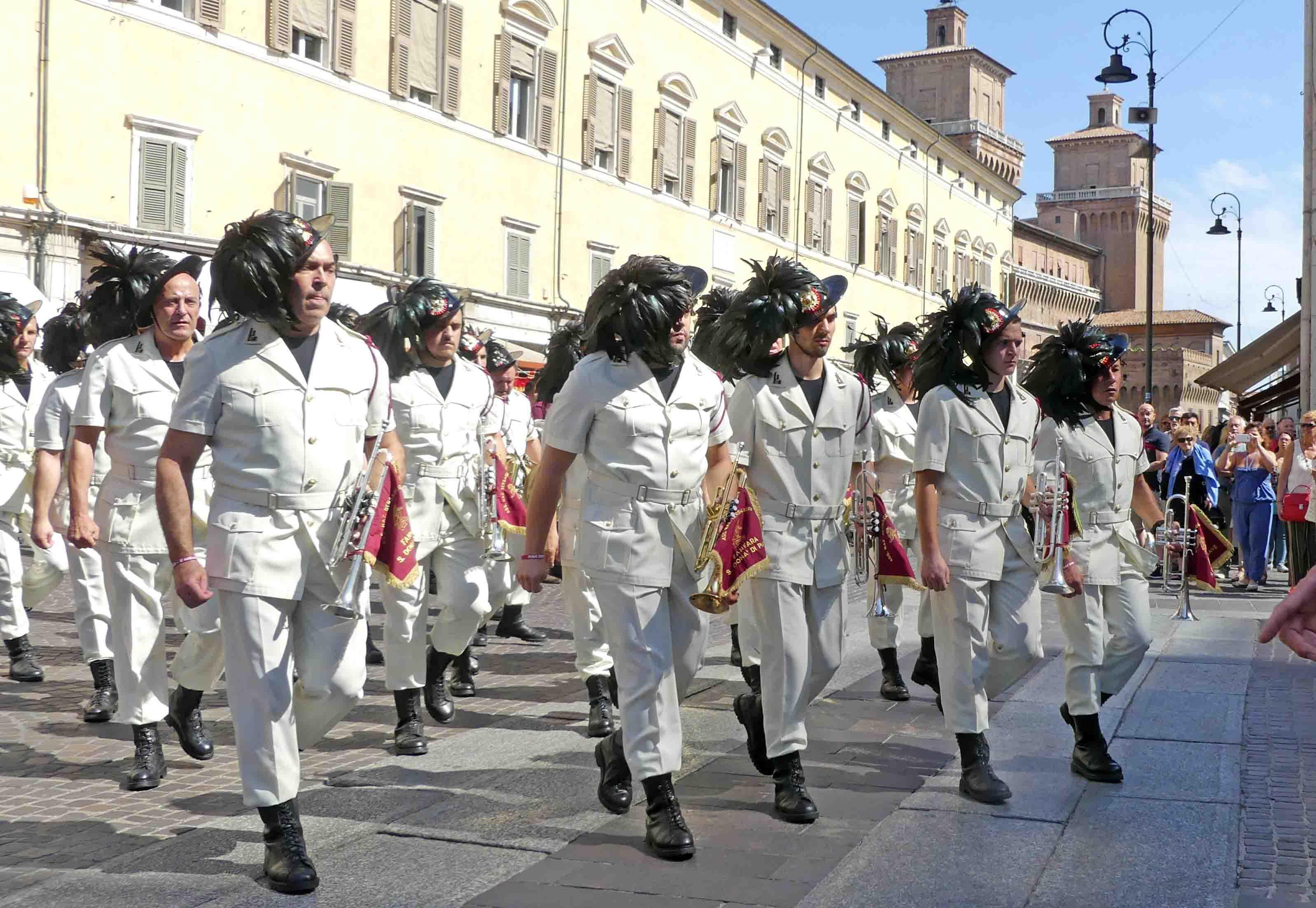I bersaglieri in centro storico