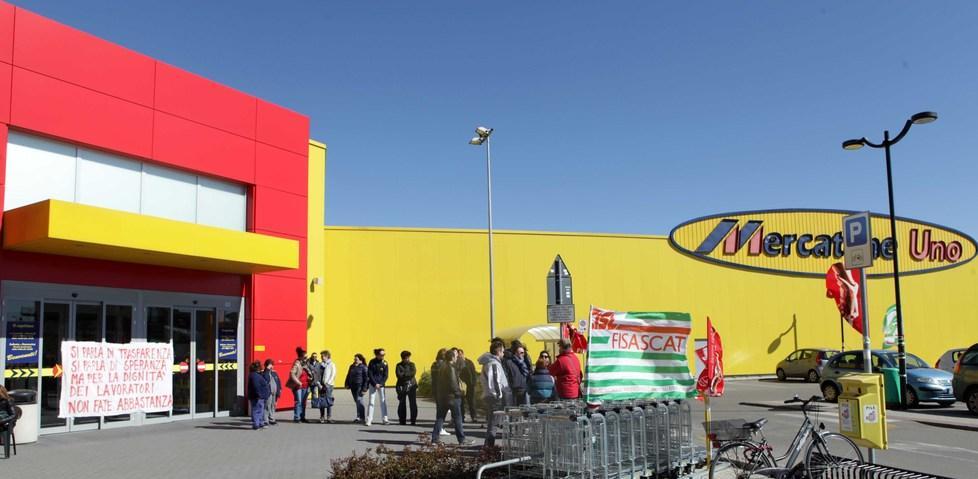 Presentate le offerte per rilevare i negozi della Mercatone Uno 