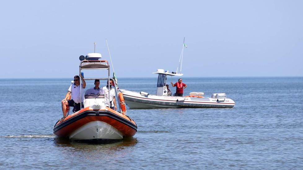 Donna morta in mare, si attende l’autopsia