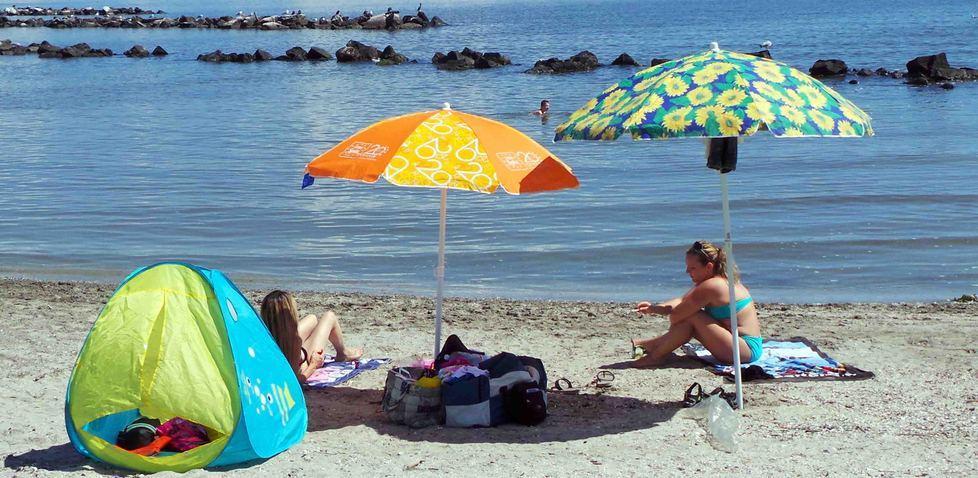 Spiaggia libera “vietata” a disabili e carrozzine  