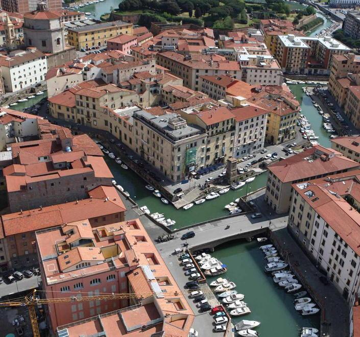 Restyling dei ponti lungo i fossi della Venezia e del Pontino  