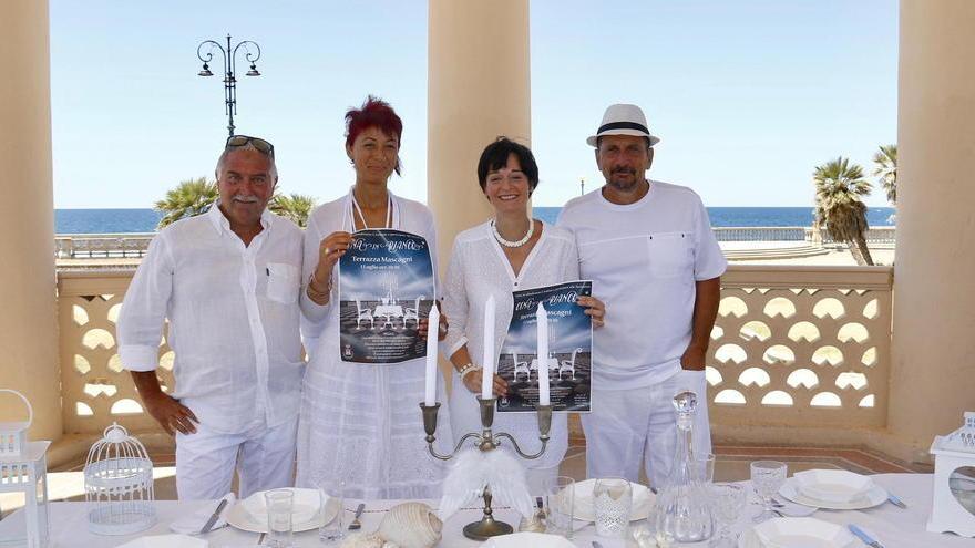 Cena e fascino: Terrazza Mascagni si tinge di bianco