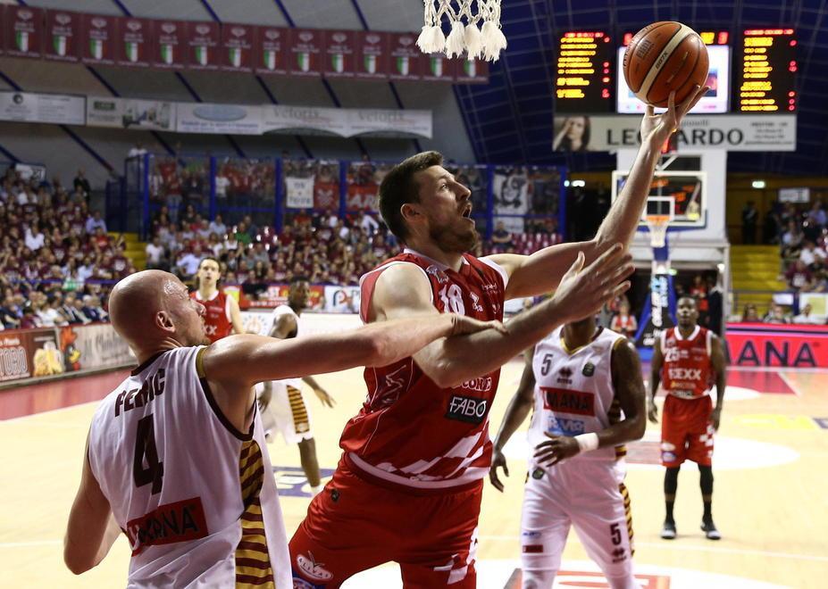 The Flexx, ore decisive per Magro 