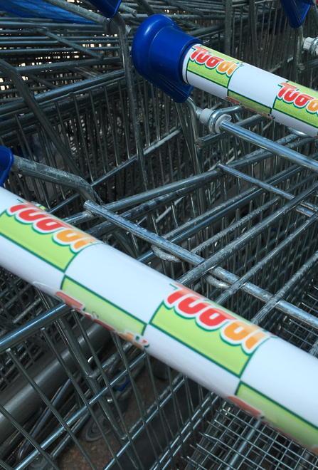 Tuodì, gli scaffali restano vuoti e i lavoratori a casa 