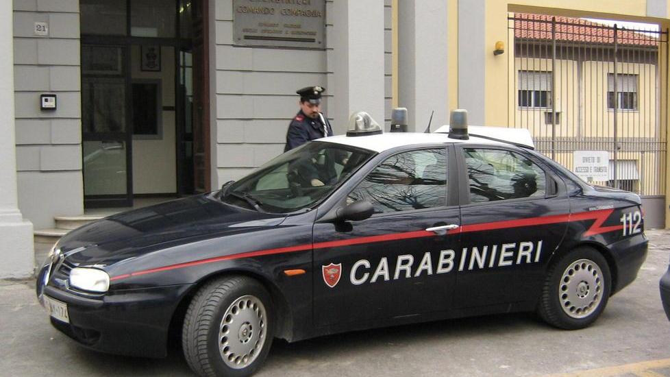 Maxifurto in casa di un pensionato