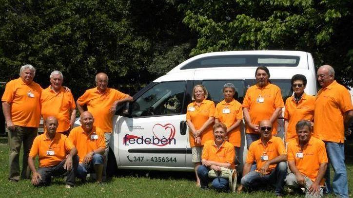 Fedebèn dona i giochi al parco