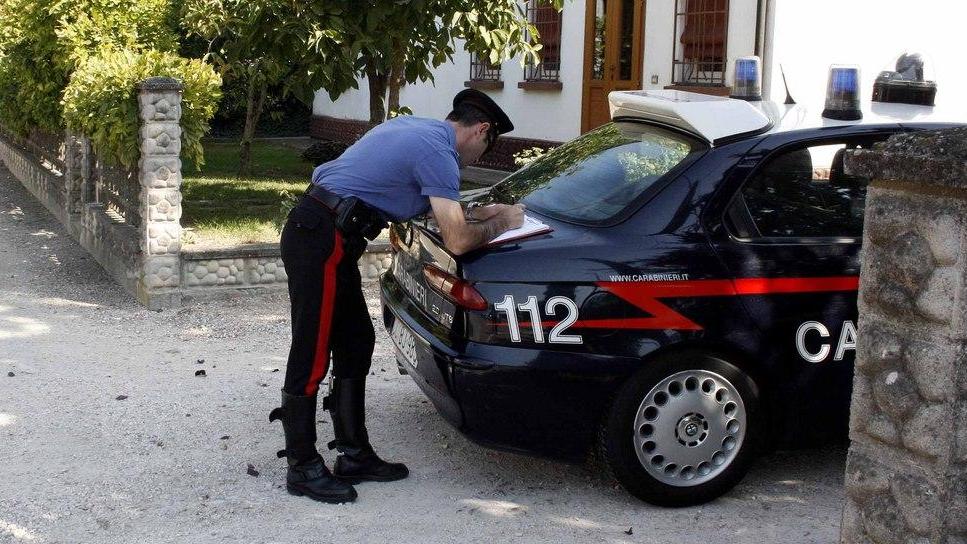 Estorsione e botte al padre: 4 anni di pena
