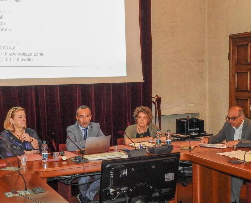 Università, maxi piano da cento assunzioni 