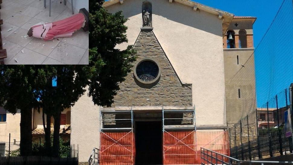 Vandali in chiesa, distrutta una statuetta