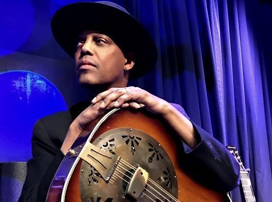 “Dromos”, il jazz e il rock contro le prigioni mentali 