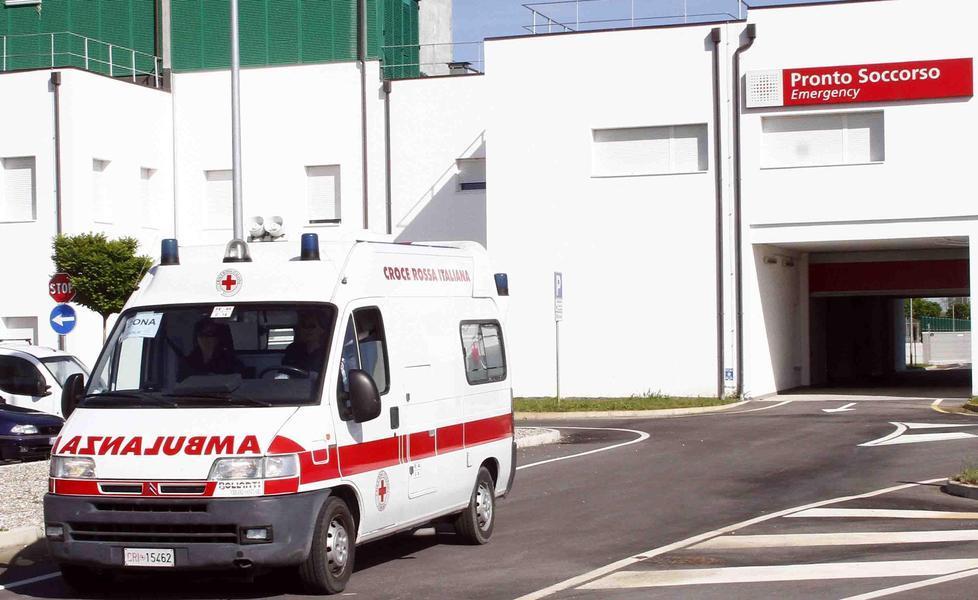 Dall’ospedale del Delta a Cona per un caso di sospetta meningite 