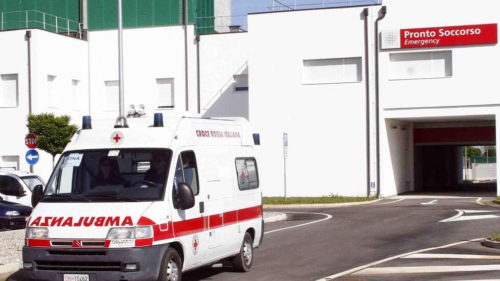 Dall’ospedale del Delta a Cona per un caso di sospetta meningite