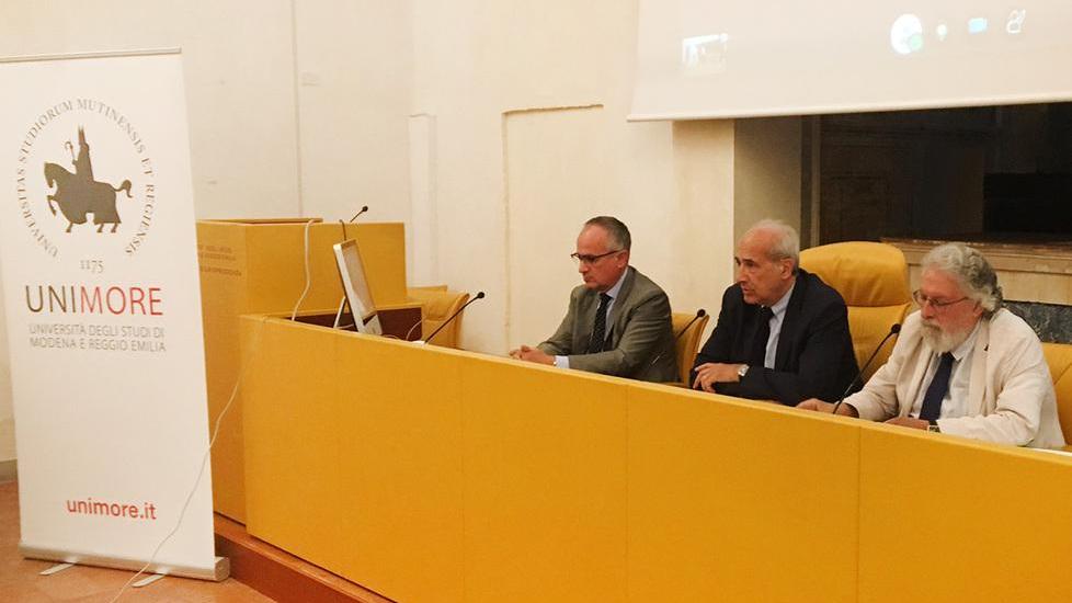 I laureati di Modena più bravi negli studi e con meno ritardi