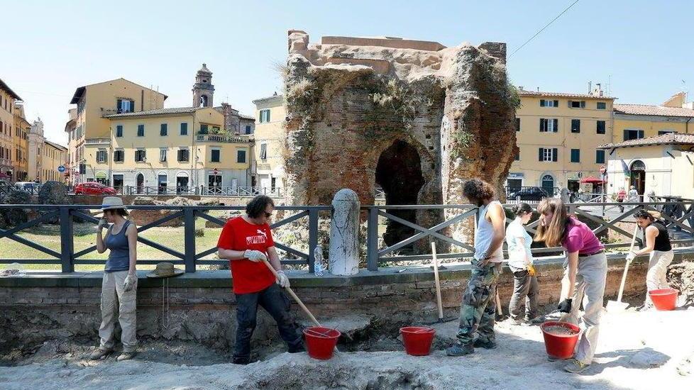 Ai Bagni di Nerone spuntano nuovi resti di epoca romana