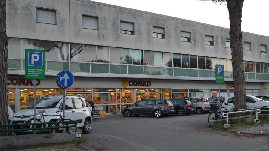 Chiude il Conad all’Arancio Otto posti di lavoro in bilico