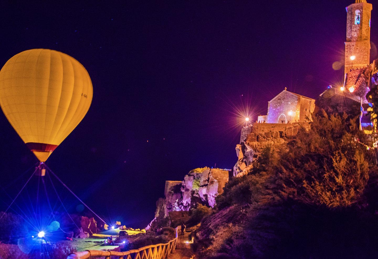 A Castelsardo è festa grande La Notte romantica dei borghi 