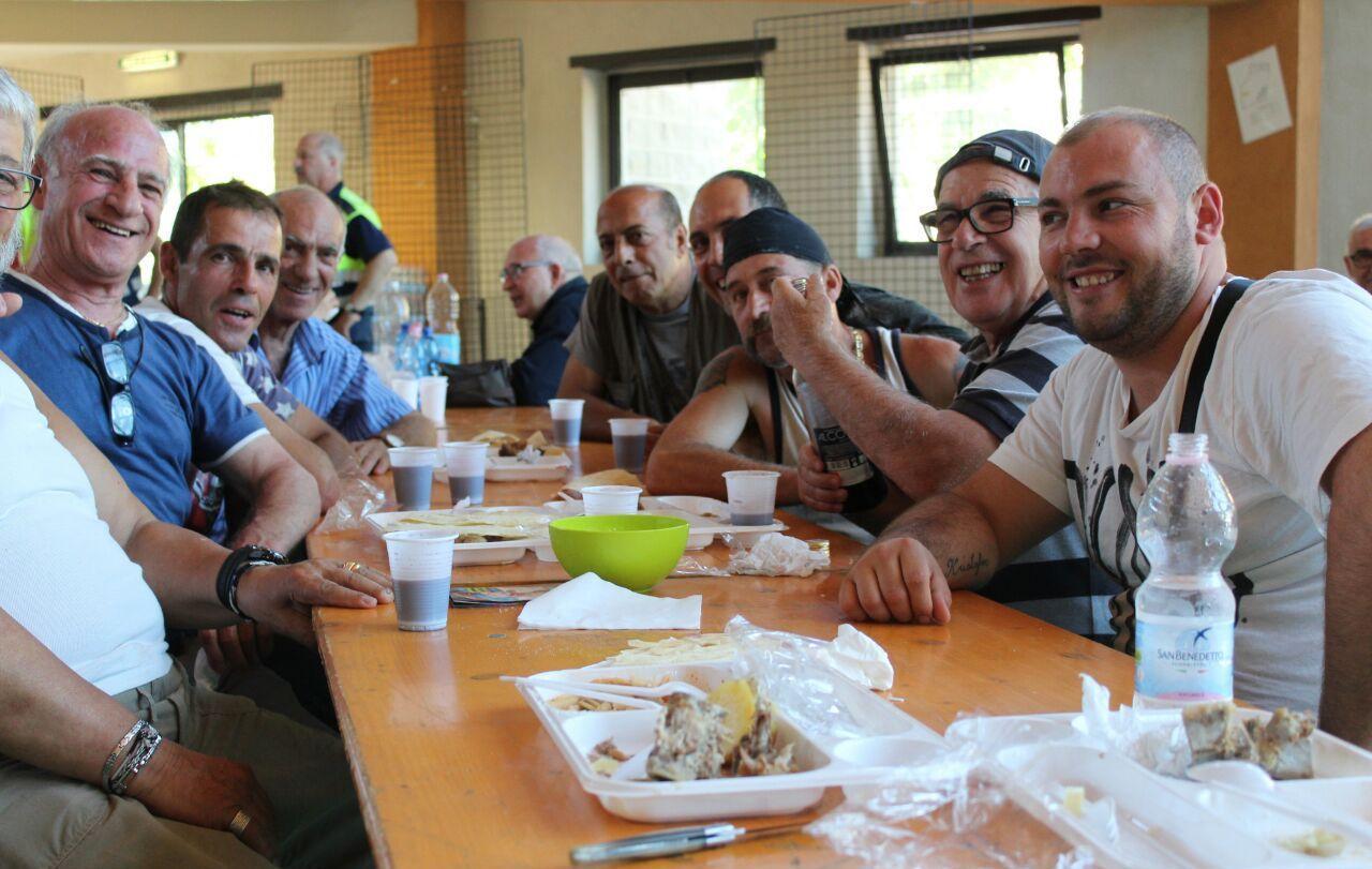 Grande successo a Torino del rito della tosatura 