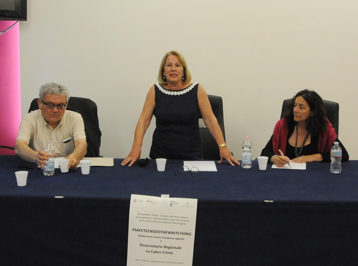 Cyberbullismo, in campo genitori e alunni 