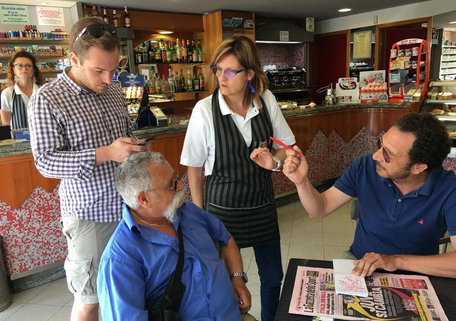 La pista ciclabile che s’interrompe senza un motivo 